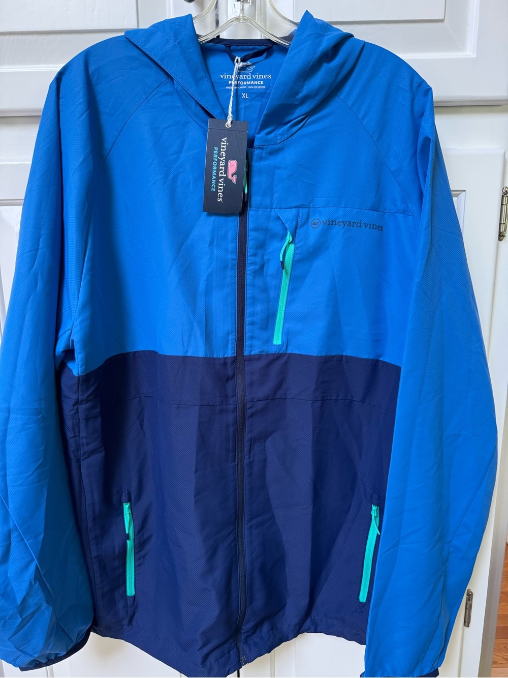 NWT Vineyard Vines Men’s XL Regatta On-The-Go Packable Windbreaker